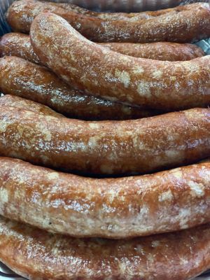 Butifarra, suculenta i plena de sabor tradicional